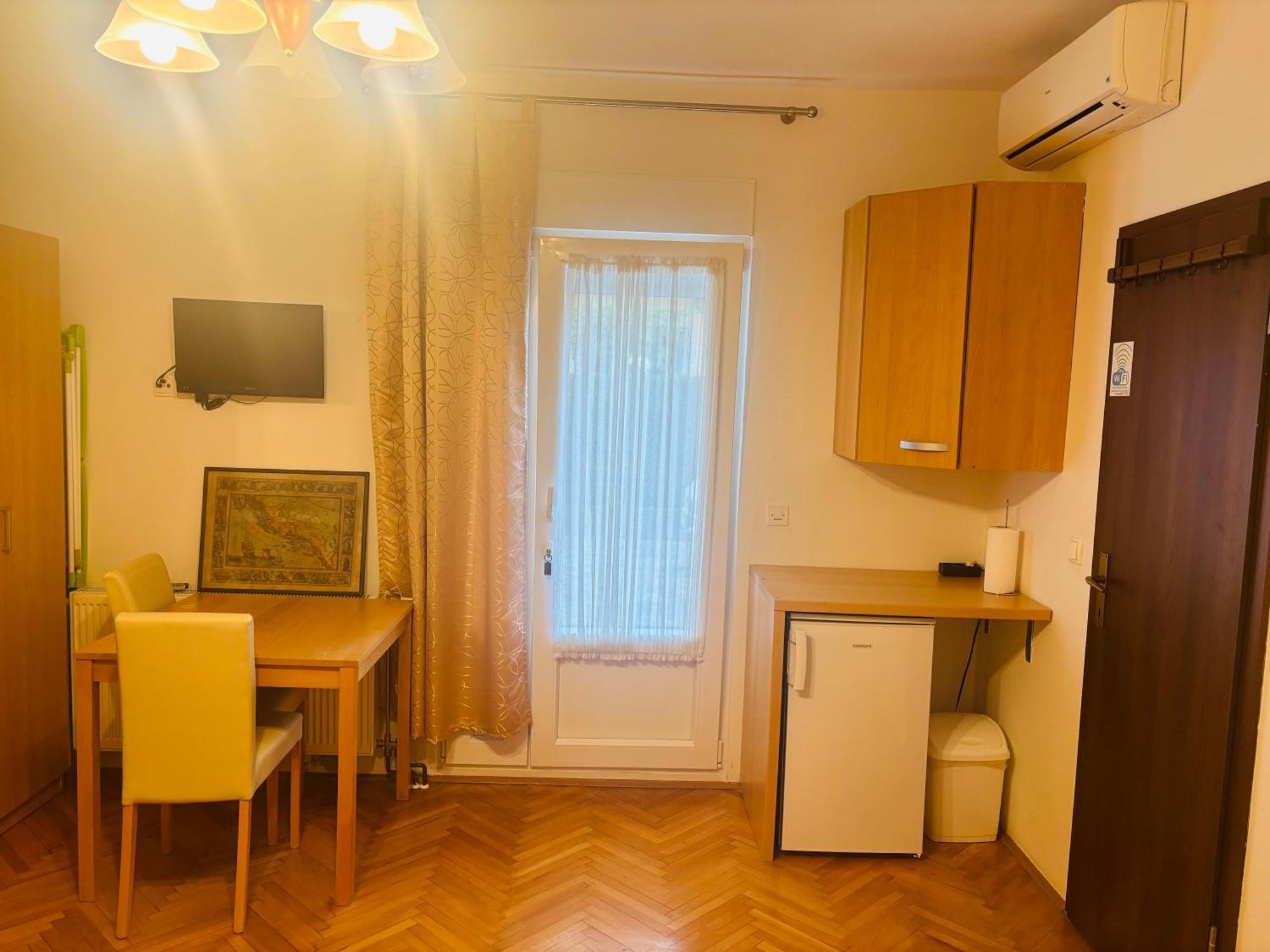 耶克公寓 Kaštela 外观 照片